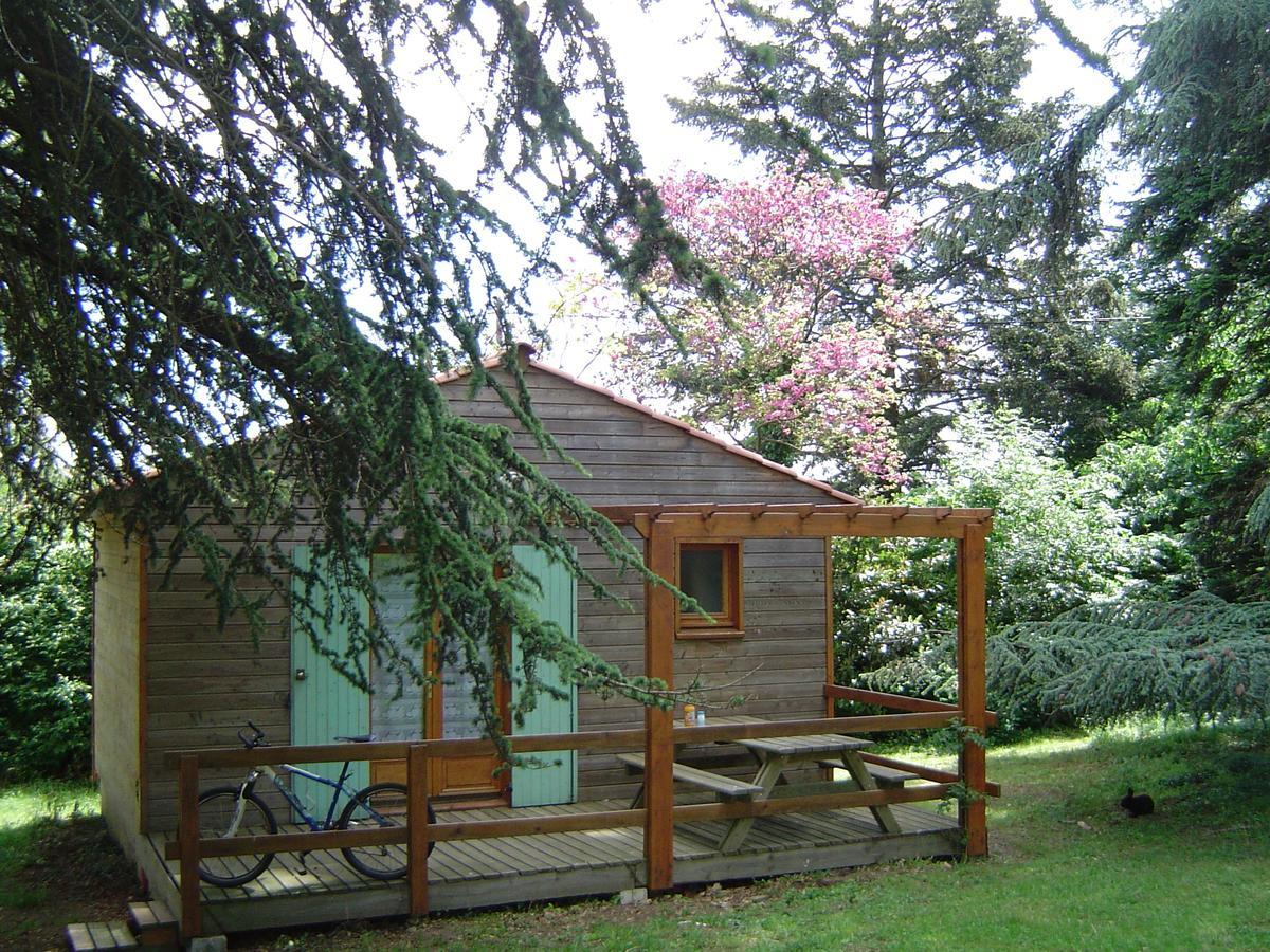 Les Chalets Du Domaine Des Soyeux Saint-Julien-Molin-Molette Eksteriør bilde